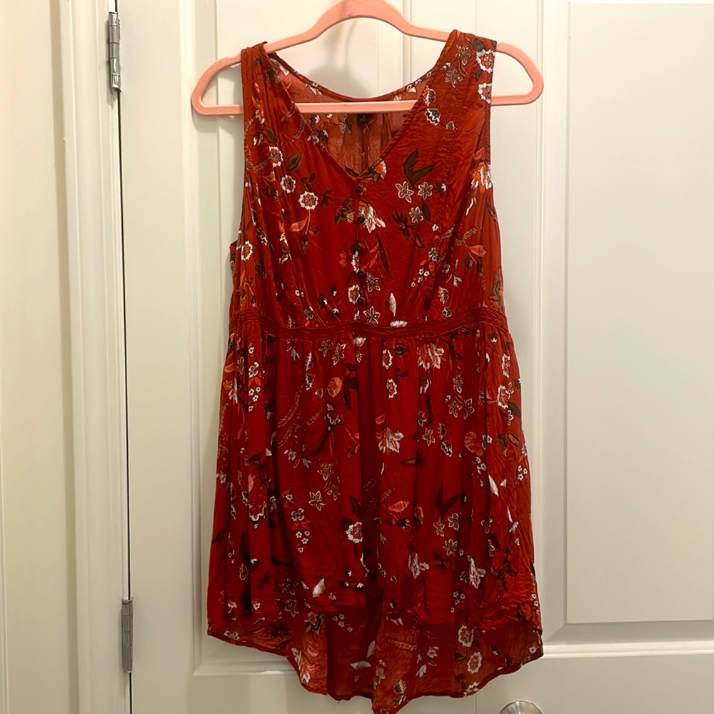 High/low Blouse - Sz 0 faux buttons!